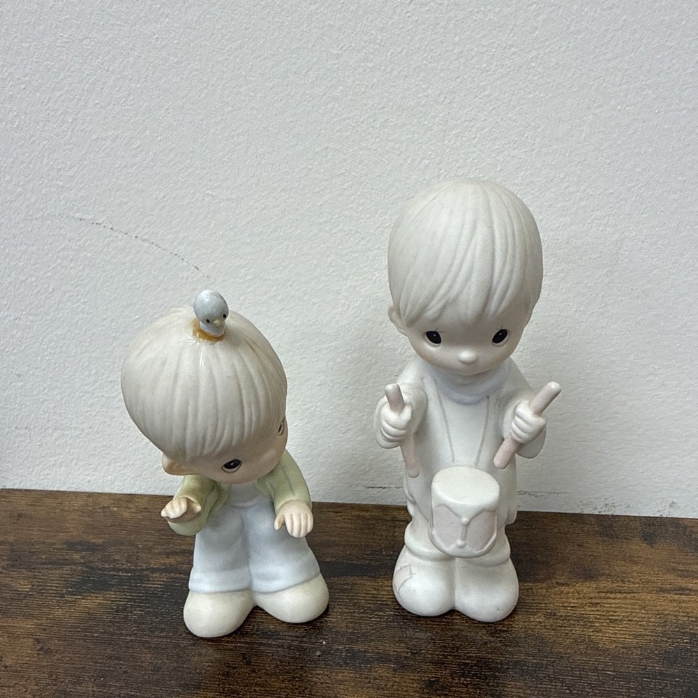 Lot of 2 Jonathan & David Enesco Figurines Vintage 1982 1984 Collectibles